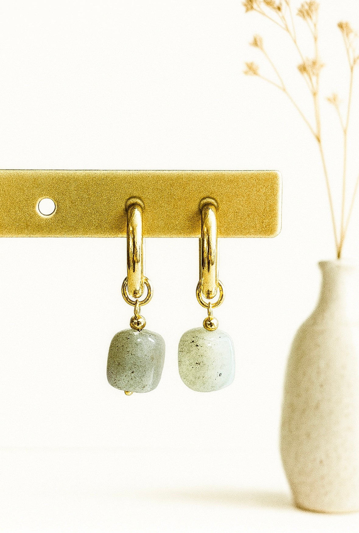 Livia Cinza oorhangers met natuursteen