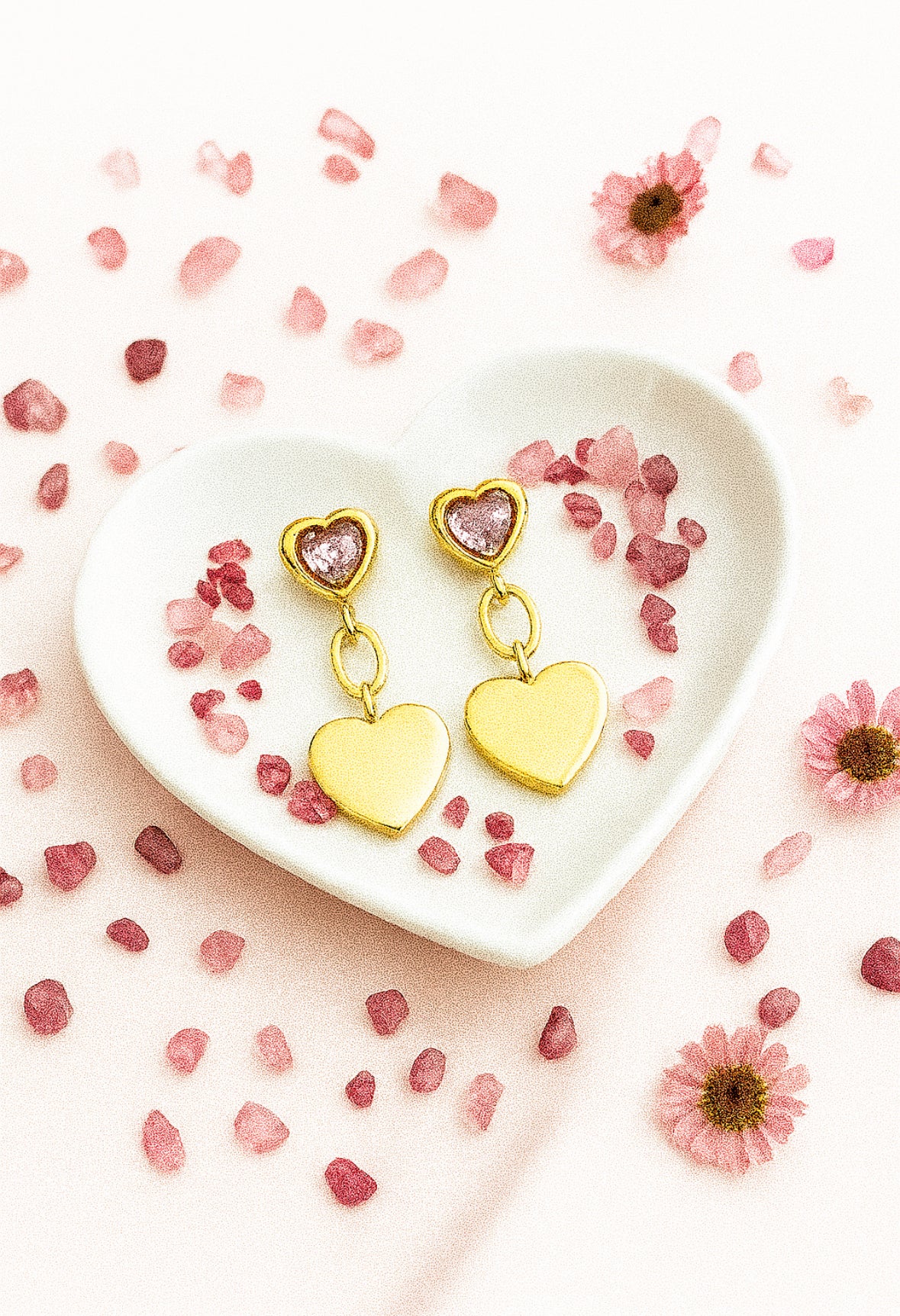 Lili Roza met zirconia steentje oorhangers