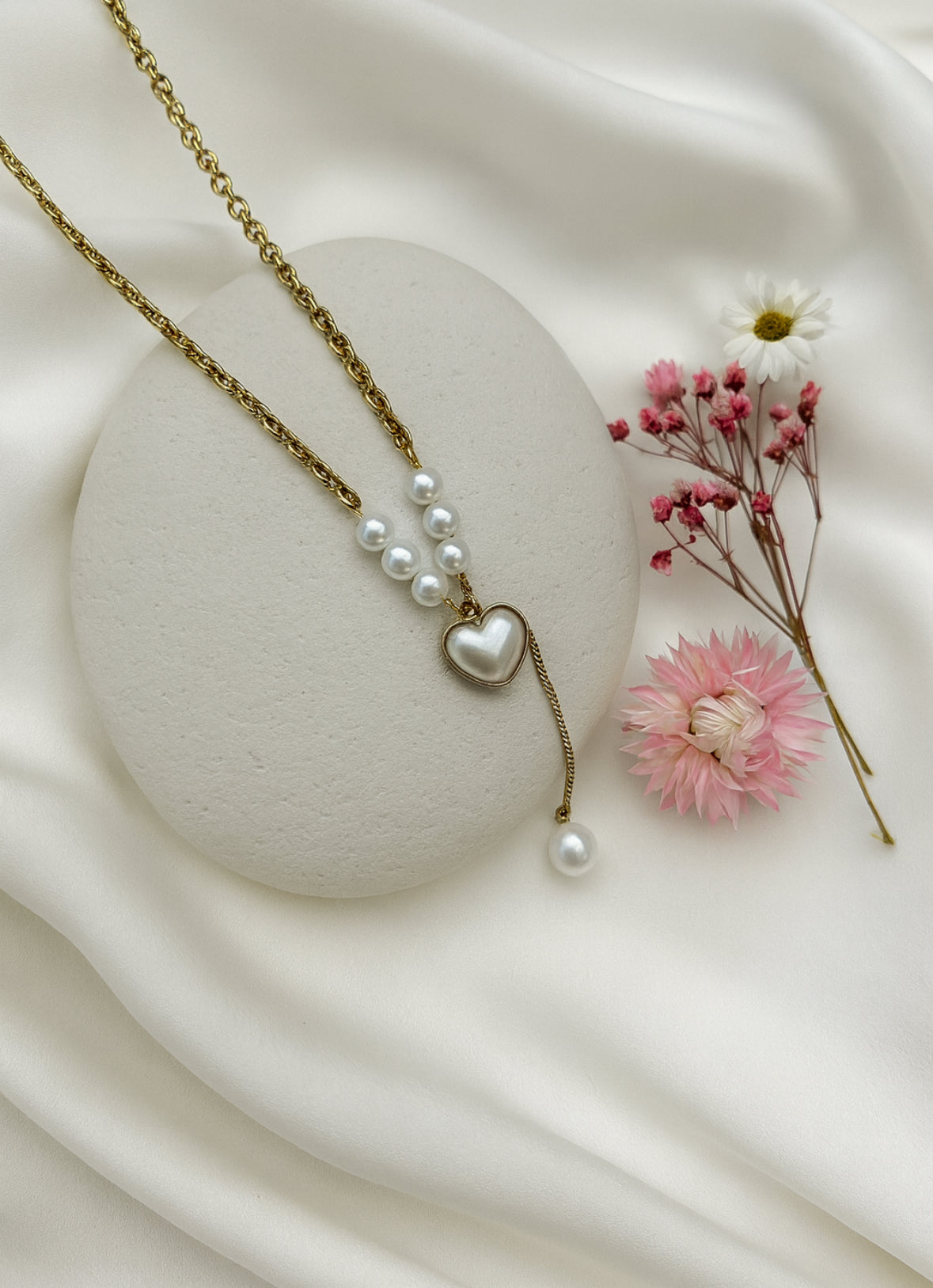 Love ketting met hartje en imitatieparels