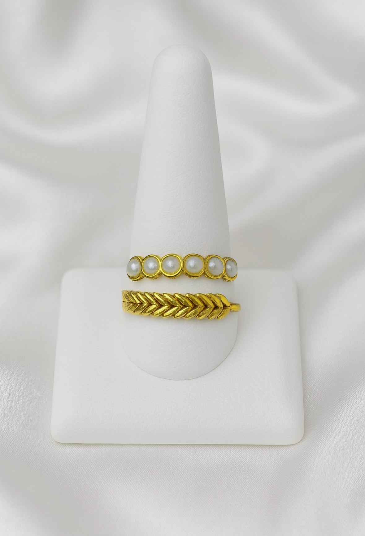 Open ring met pareltjes