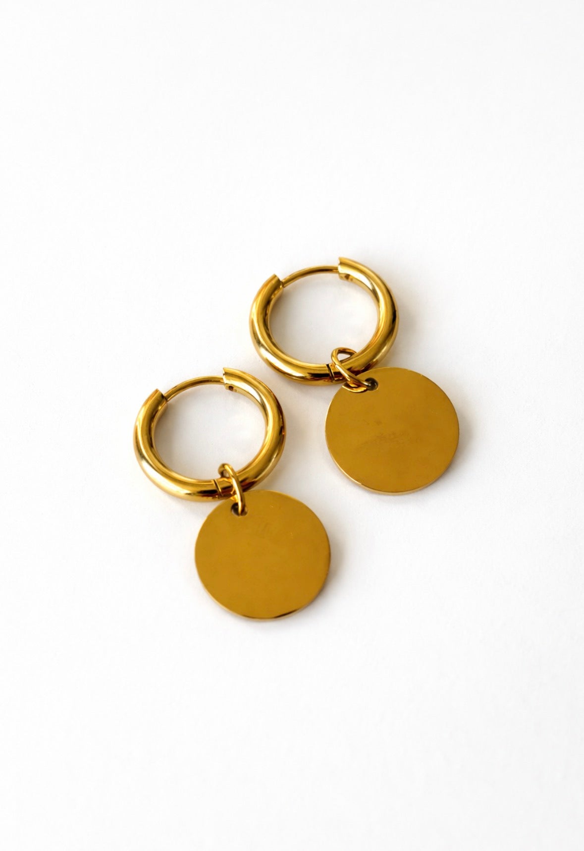 Oorringen met medaillon goud