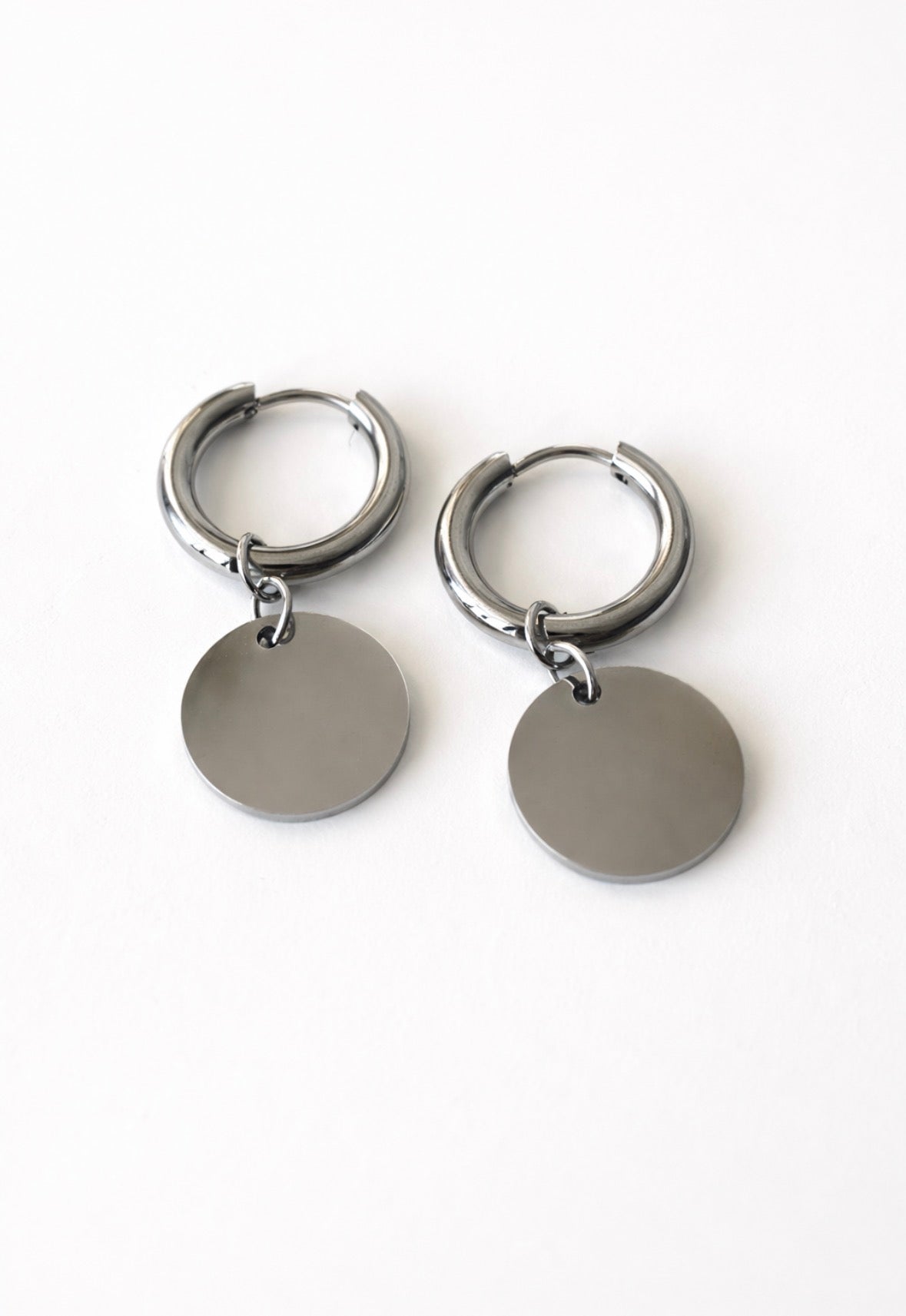 Oorringen met medaillon zilver
