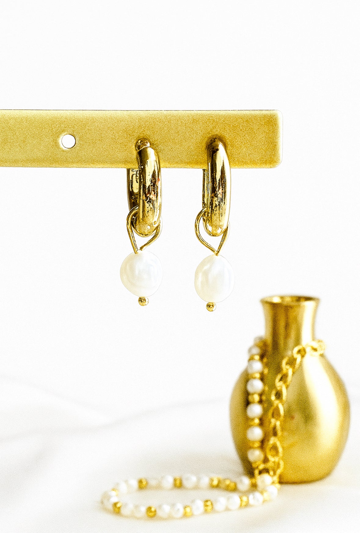 Bella Perola oorhangers klein