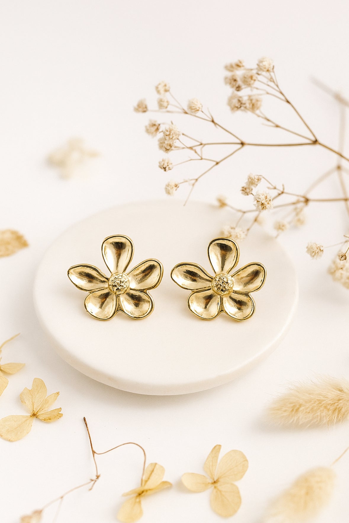 Clara bloemen oorbellen blinkend