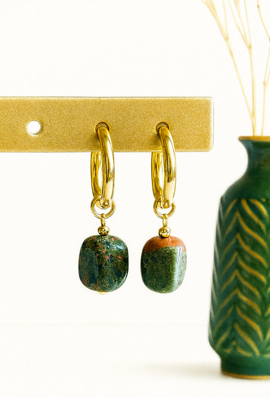 Livia Verde oorhangers met natuursteen
