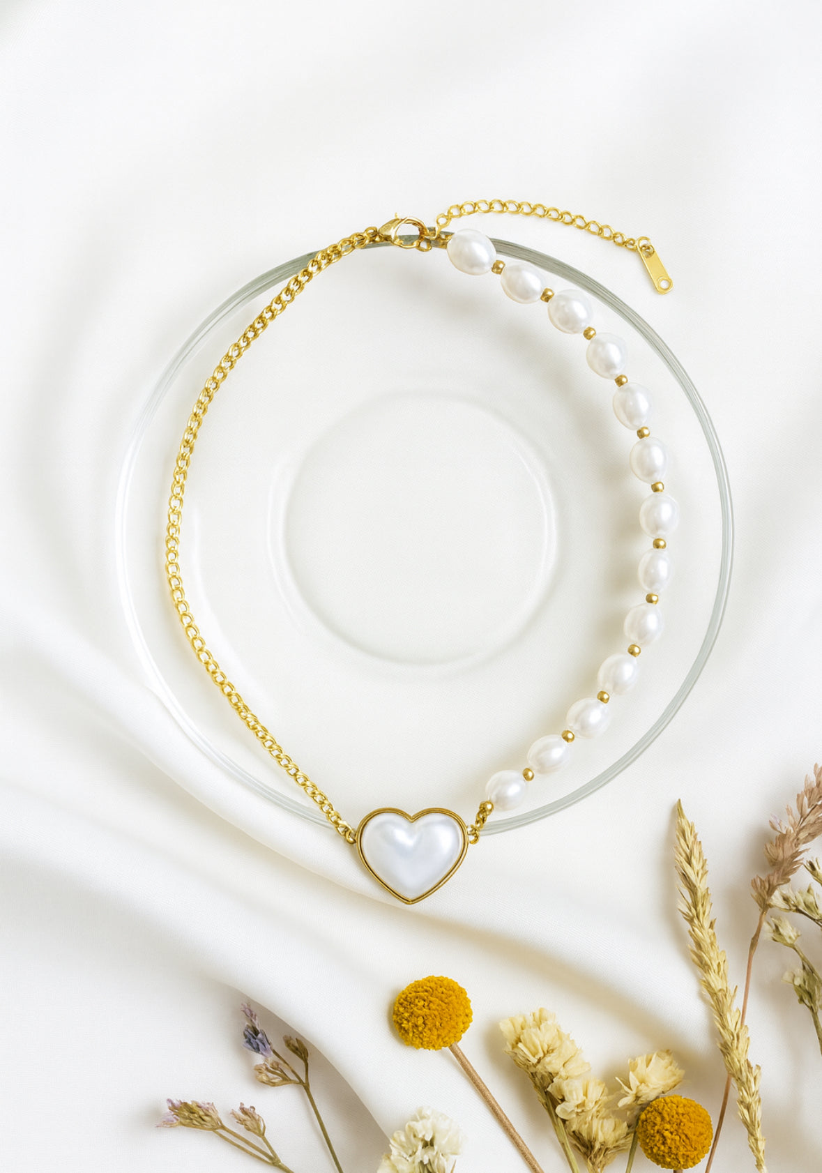 Hartjes ketting met imitatieparel