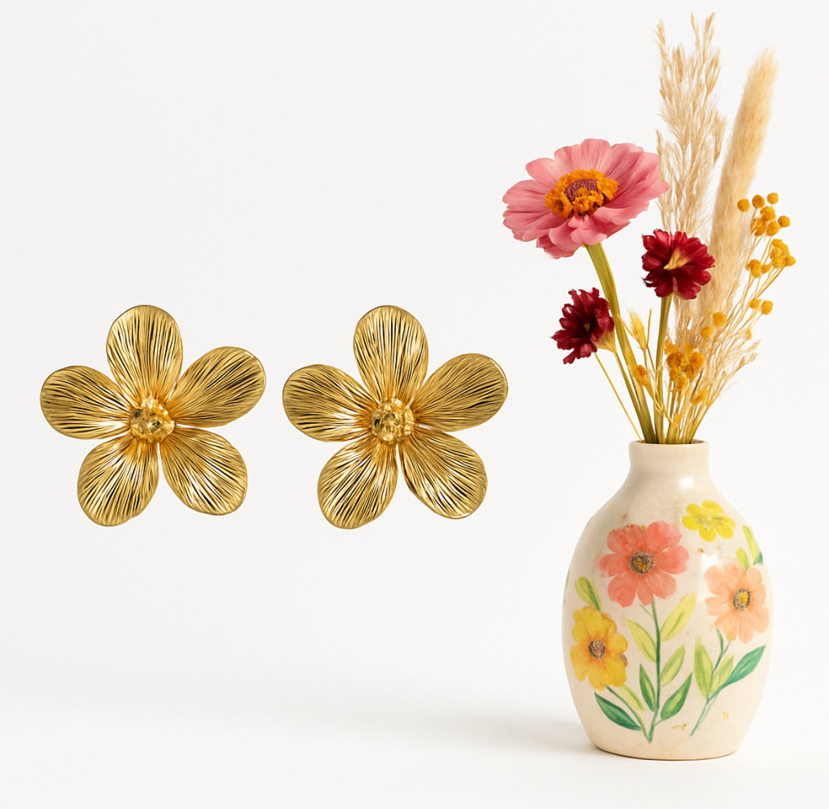 Clara bloemen oorbellen met motief