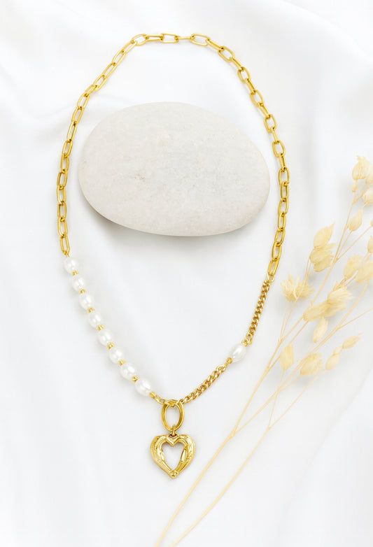 Hartje en Parels ketting