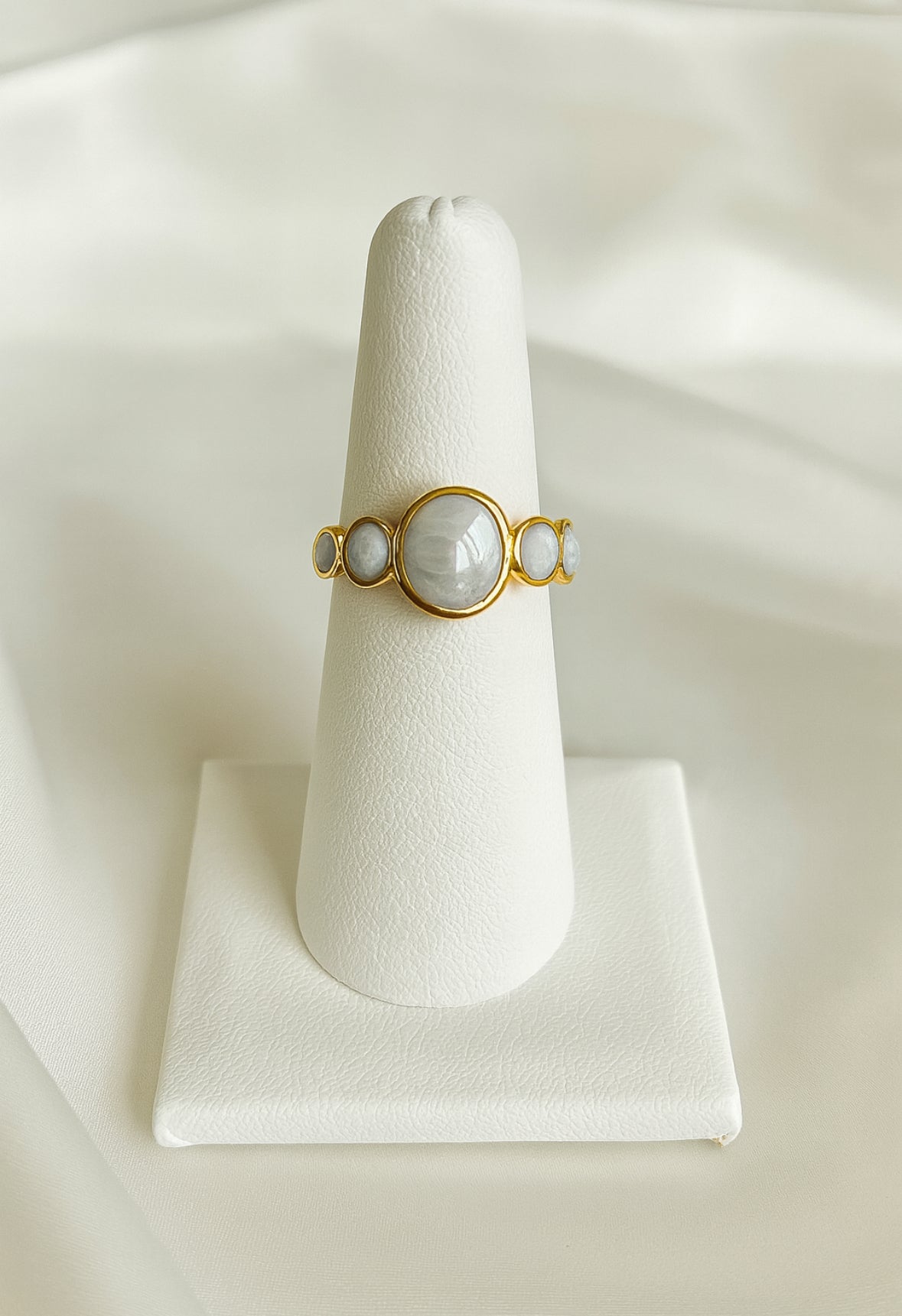 Open ring enamel wit cirkels