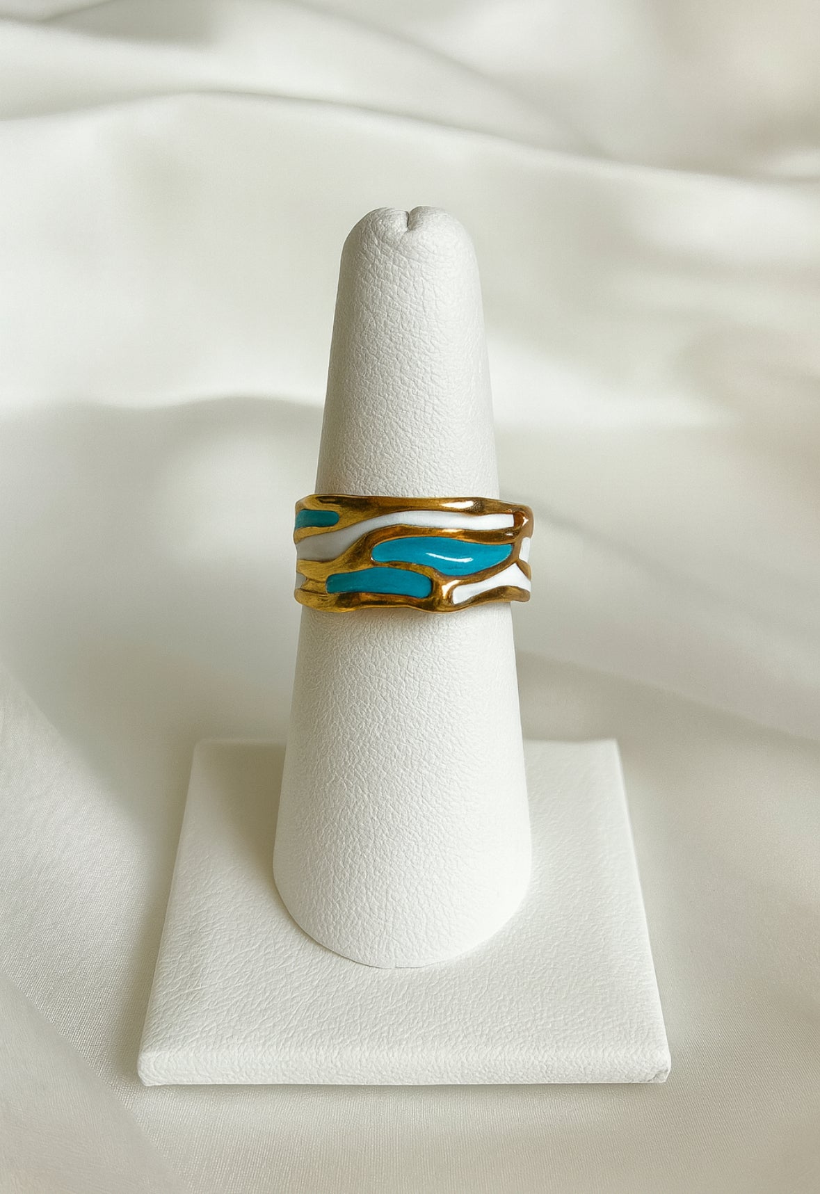 Open ring enamel wit en blauw