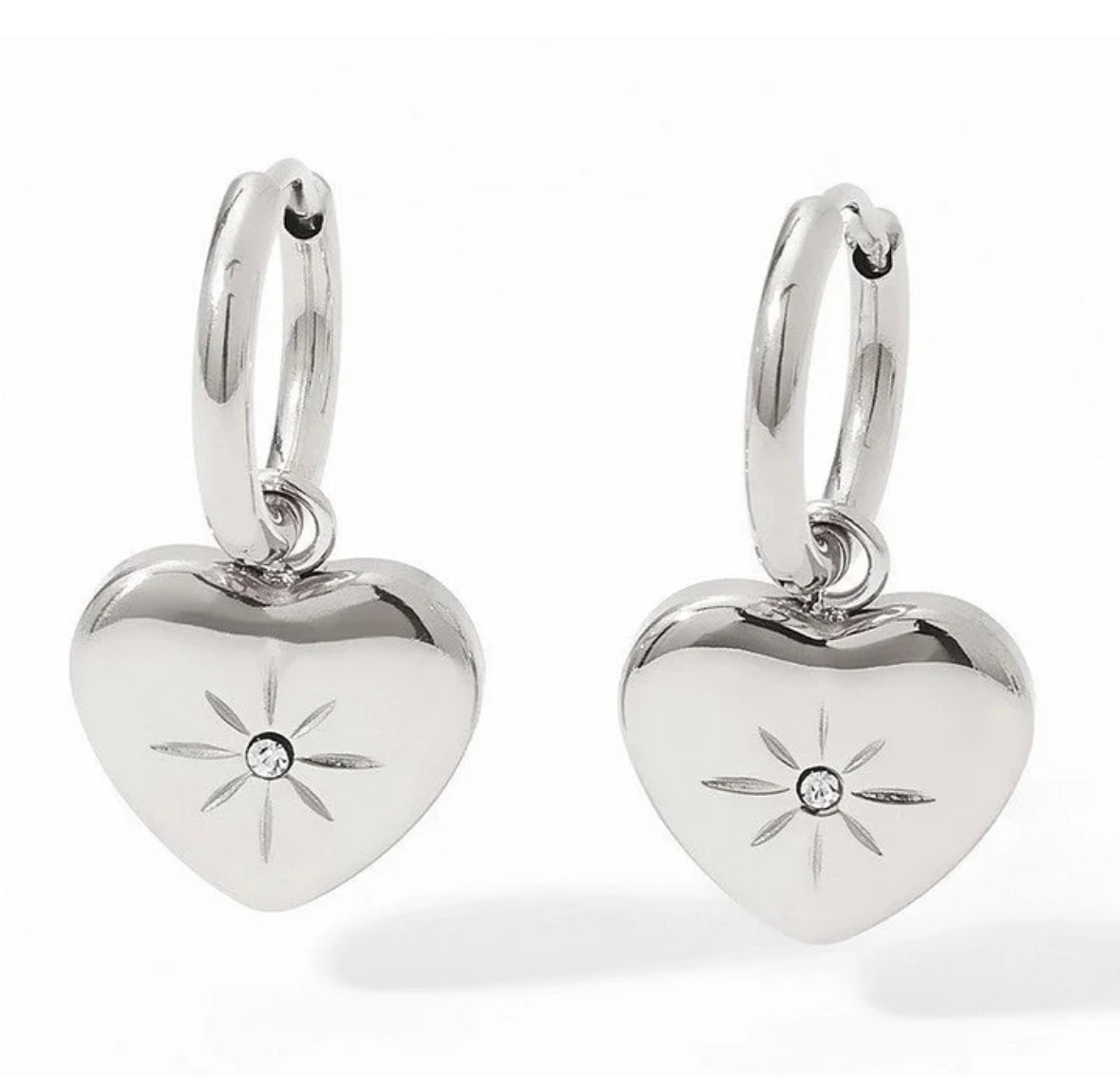 Hartje oorhangers zilver