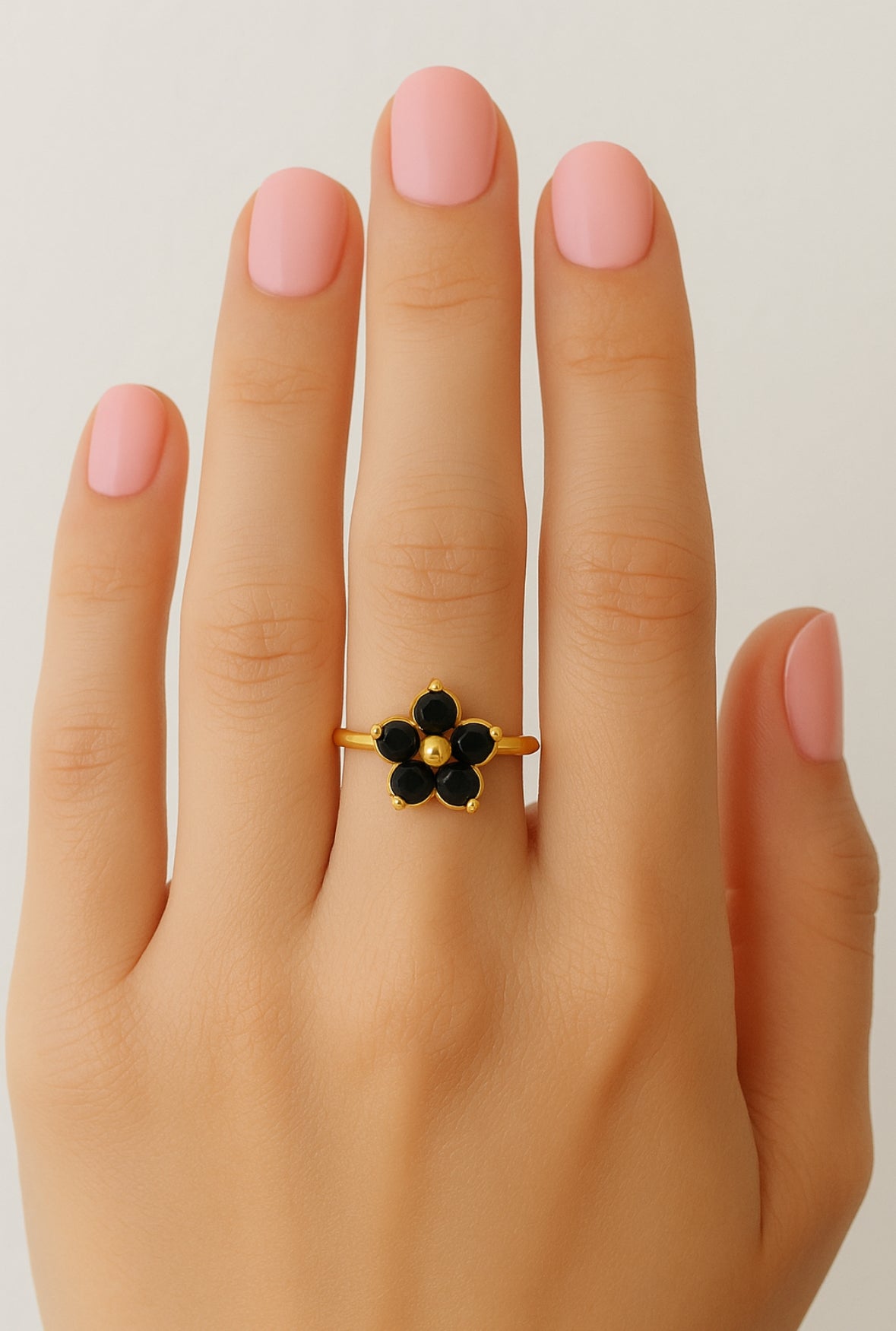 Open ring met zwarte zirkonia steentjes