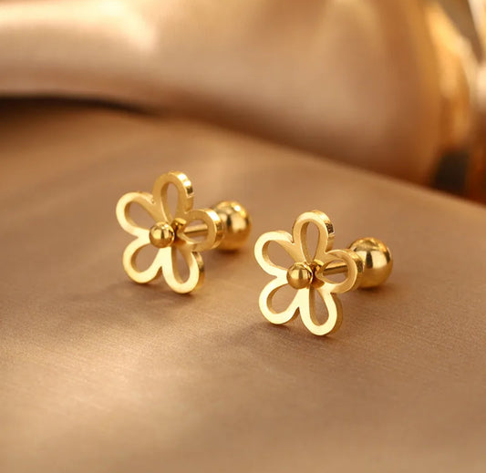 Minimalistische bloem/goud studs