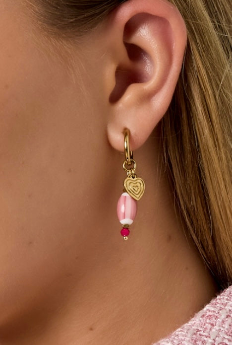 Oorbellen met hartje en kralen