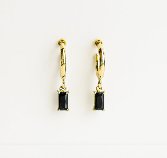 Nora Petra oorhangers