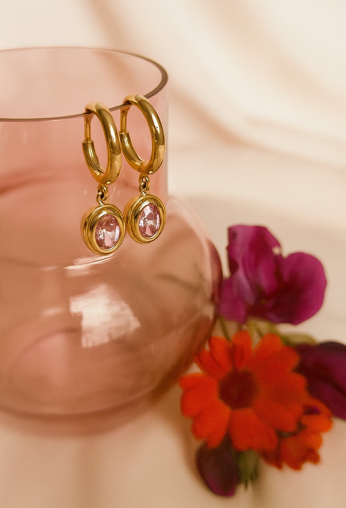 Elena Roza oorhangers met zirconia steentje