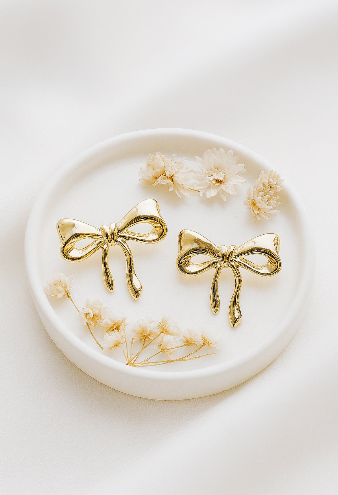 Clara kleine strikjes oorbellen